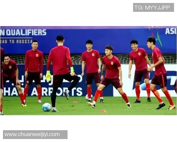 越南少年怀揣梦想勇敢追逐足球明星的心路历程与成长故事